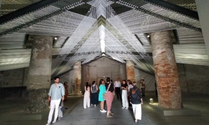 Come funziona la Biennale di Venezia 2024: foto, info e mappe dell'Esposizione internazionale d'arte