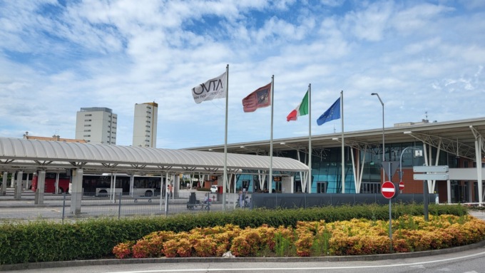 Aggressioni sui bus a Jesolo e Mestre, guardie giurate ai terminal contro le violenze