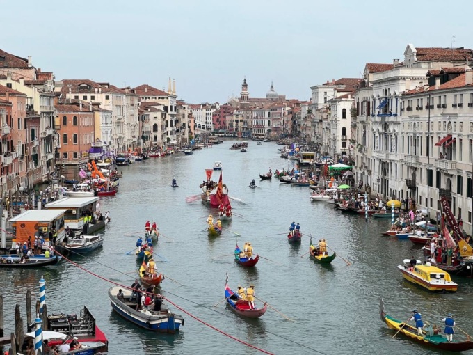 Regata Storica, la lettera di Zaia fa centro: verrà trasmessa in diretta su Rai 2