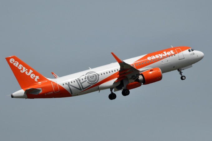 EasyJet chiuderà la base a Venezia dal 2025, il Gruppo Save: “Decisione inaspettata, ma impatti limitati”