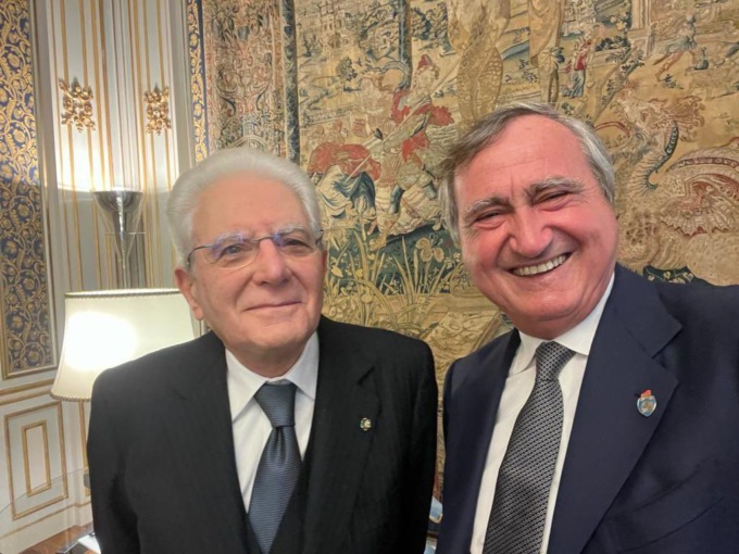 Il Presidente Mattarella e le frecce tricolori in piazza San Marco per le celebrazioni del 4 novembre
