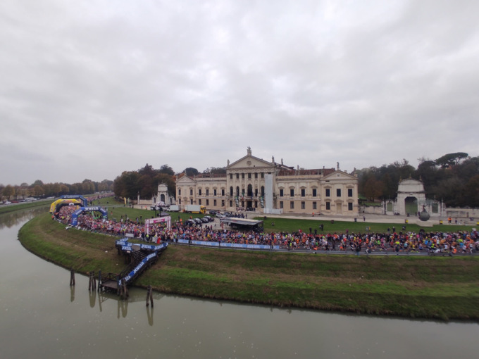 Grande successo per la Venice Marathon: record di 17.500 atleti (40% arrivati dall’estero)