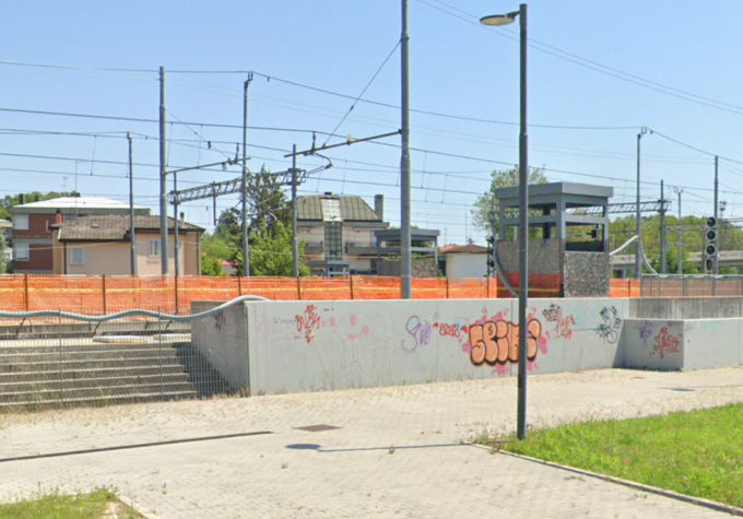 Operaio precipita in una botola al cantiere della stazione della Gazzera, forse accecato da un laser