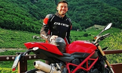 Morto a 30 anni per un incidente in moto, automobilista patteggia 7 mesi di carcere