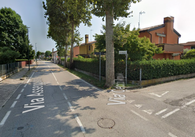 Con la moto contro una Porsche, Gregorio Bertoli muore a 16 anni