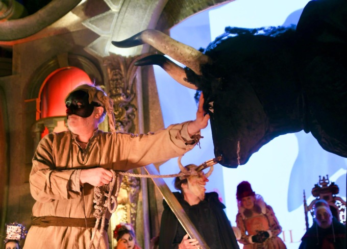 Carnevale di Venezia 2025: il rituale del Taglio della Testa del Toro in Piazza San Marco