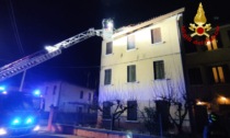 Mestre, crolla tetto di una palazzina di tre piani