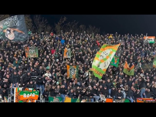 Tifosi del Venezia aggrediti in treno da ultras dell’Udinese e del Salisburgo: quattro feriti e otto arresti