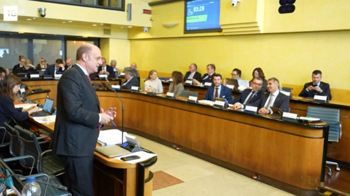 La Regione ha approvato il nuovo Piano energia: no a trivelle e nucleare, sì rinnovabili