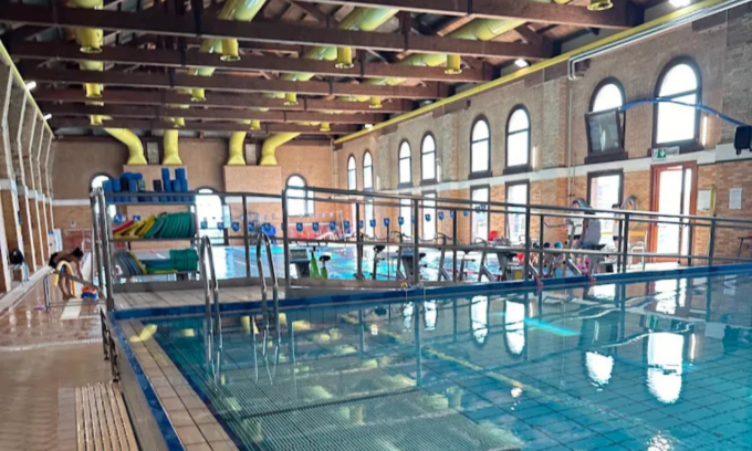 Fuga di cloro in piscina a Cannaregio, tre operai intossicati