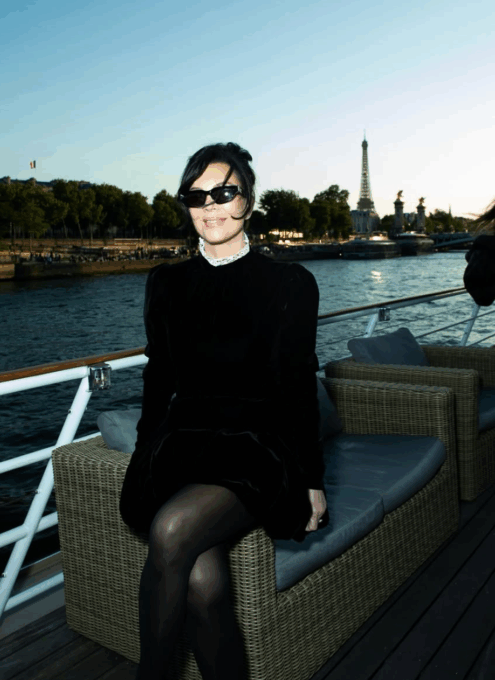 Post instagram di Kris Jenner a Parigi per l'addio al nubilato di Lauren Sanchez