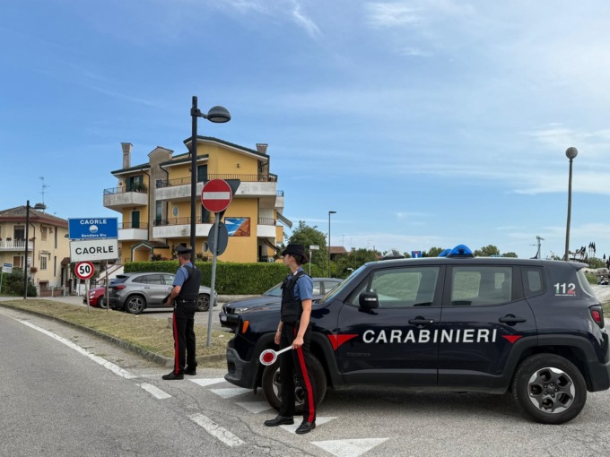 Fermato per un controllo a Caorle, in auto aveva quasi 10 grammi di hashish