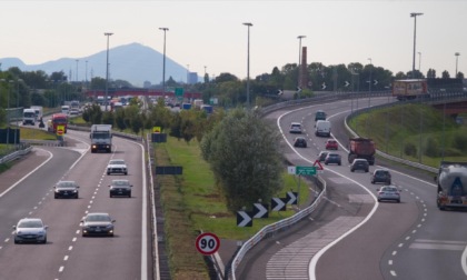 Dall'Alpi alle spiagge, l'affollamento ora passa in autostrada