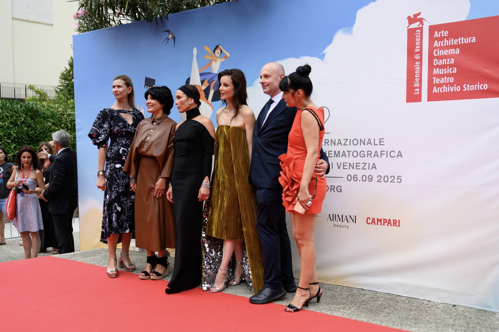 Il cast di MOTHER sul Red Carpet