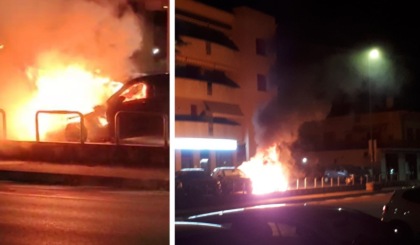 Martellago, auto incendiate nella notte: nel mirino anche la statua della Madonna