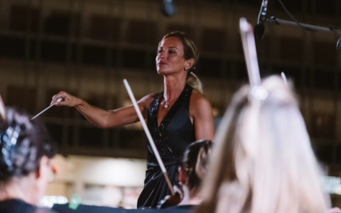 Beatrice Venezi, nessun accordo alla Fenice: proclamato lo sciopero