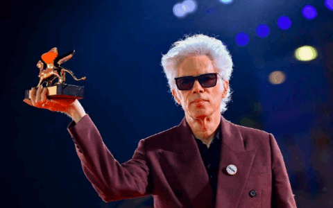 Leone d’Oro a Jim Jarmusch per “Father Mother Sister Brother”