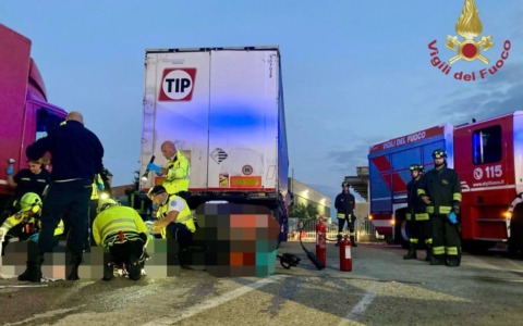 Operaio travolto da un transpallet elettrico, morto a 61 anni Stefano Bottaro