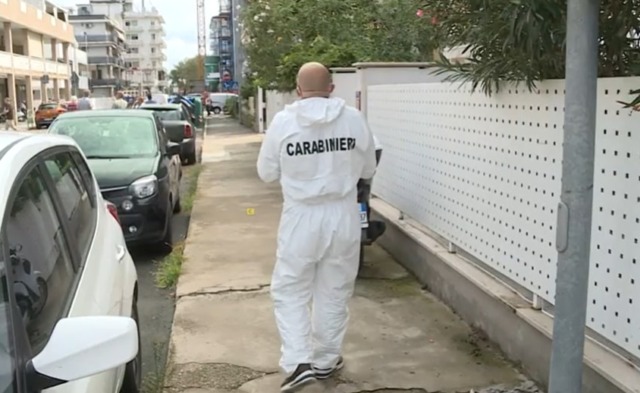 Arrestato per tentato omicidio il 24enne che ha accoltellato per caso la turista tedesca a Sottomarina di Chioggia