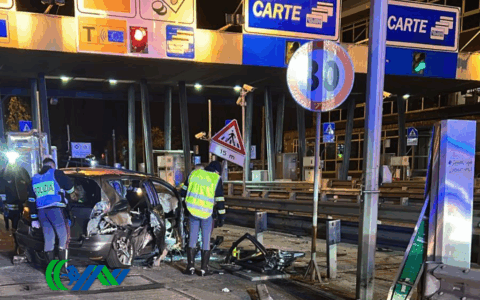 Auto si schianta contro il casello di Mira, morta la conducente