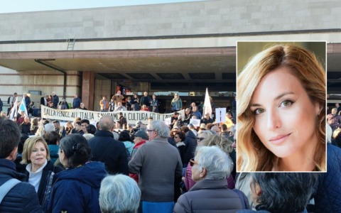 Corteo di protesta dei professori d’orchestra contro la nomina di Beatrice Venezi alla Fenice