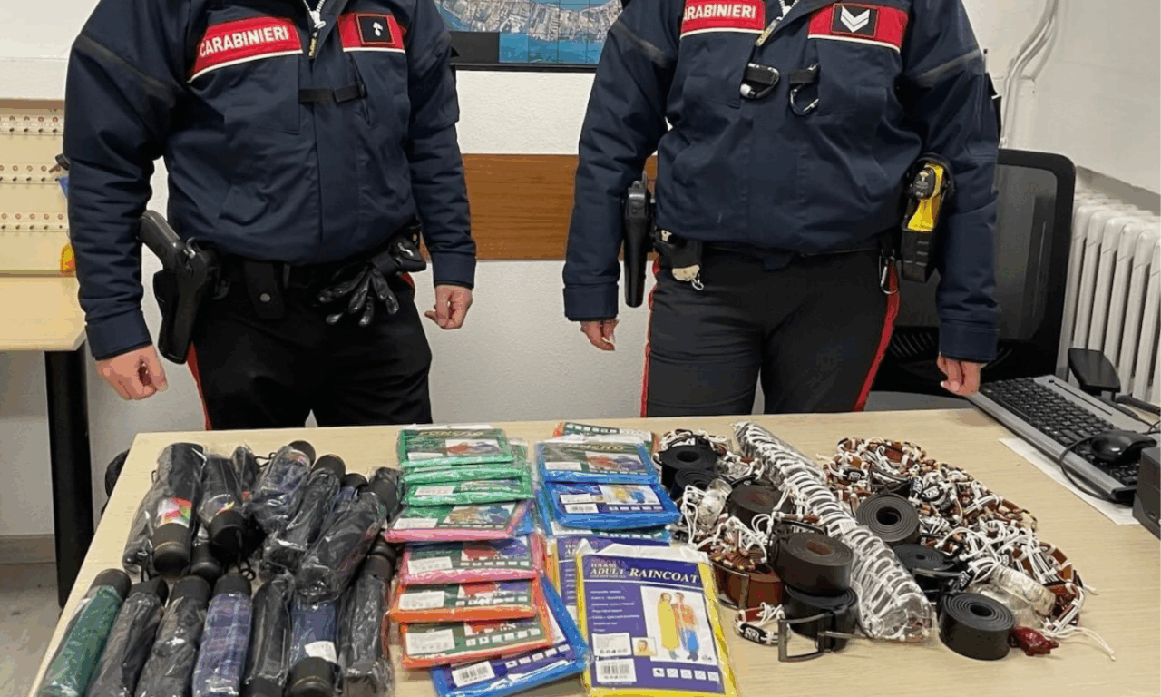 Venezia, tre venditori ambulanti multati per oltre 15mila euro