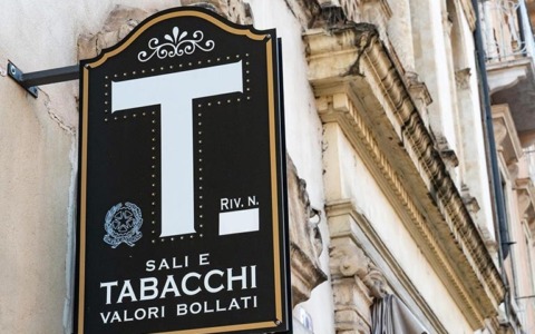 Doppio furto nella tabaccheria di via Piave: ladri in azione per due notti di fila