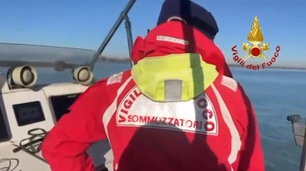 Venezia, continuano le ricerche del pescatore disperso a Punta Sabbioni