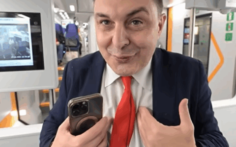 51enne denunciato per essersi finto capotreno: è lo youtuber… Andrea Diprè