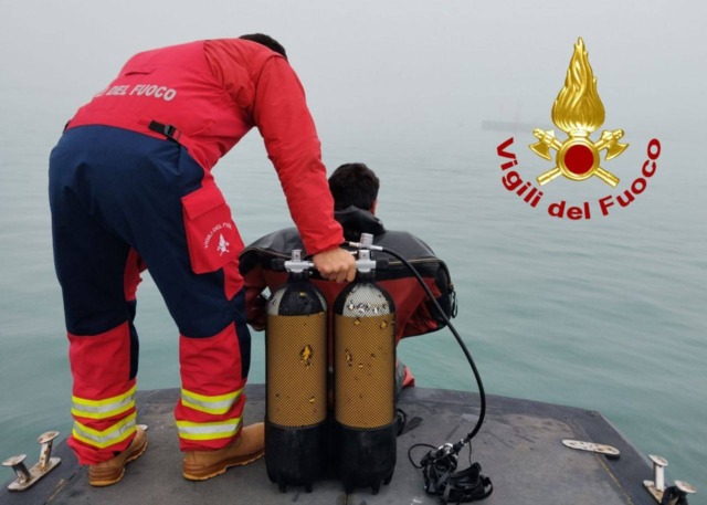 Pescatore 57enne disperso nella zona del Mose sotto Punta Sabbioni