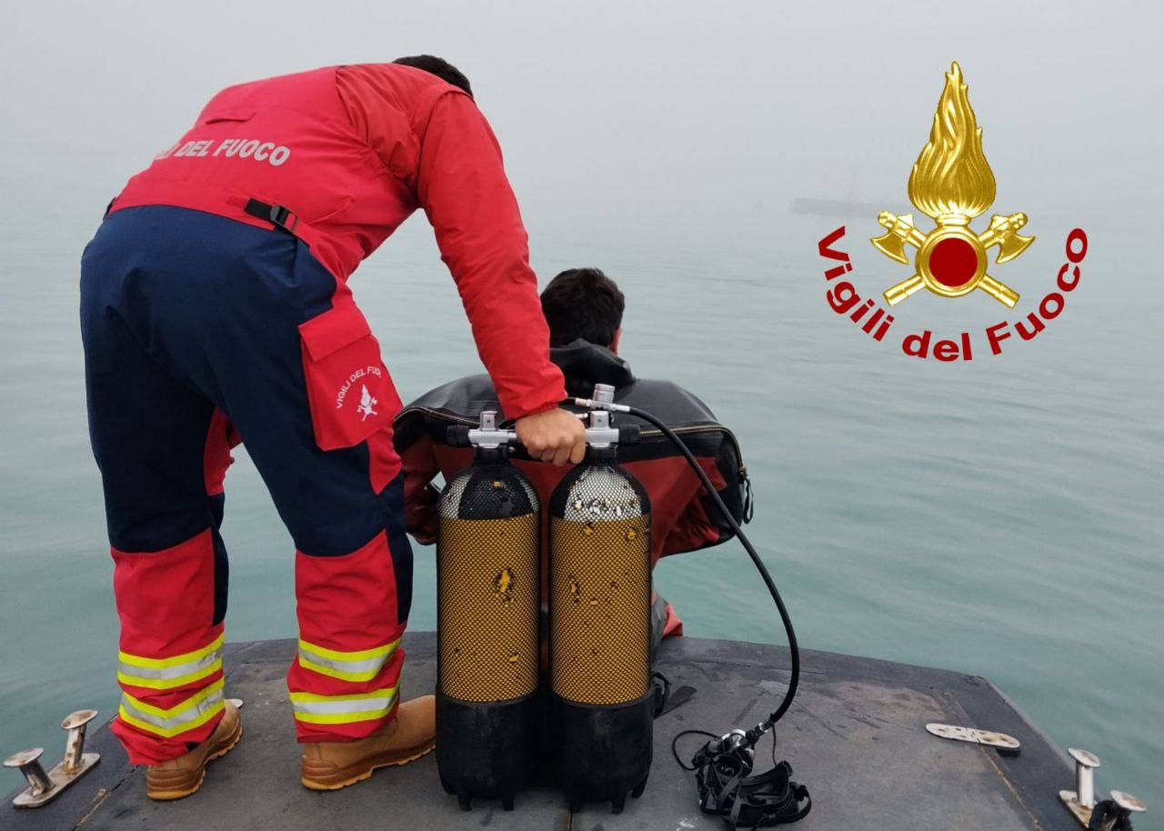 Pescatore 57enne disperso nella zona del Mose sotto Punta Sabbioni