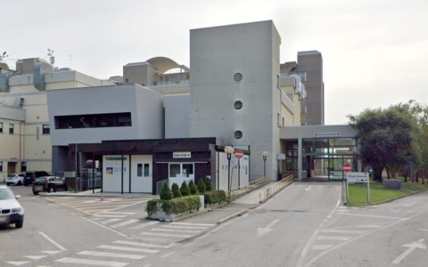 Neonato muore subito dopo il parto a Portogruaro: otto sanitari indagati in attesa dell’autopsia