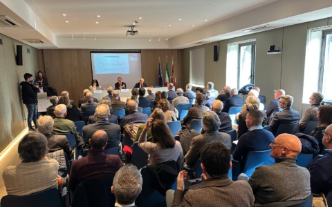 Sburocratizzazione in Veneto, al via il Tavolo regionale: verso un portale unico incentivi e un solo SUAP