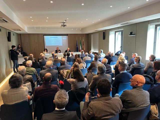 Sburocratizzazione in Veneto, al via il Tavolo regionale: verso un portale unico incentivi e un solo SUAP