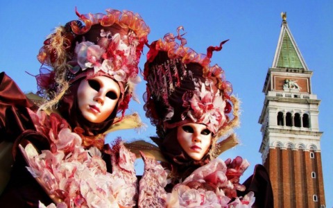 Carnevale di Venezia 2026: il Piano Sicurezza con zone rosse e metal detector