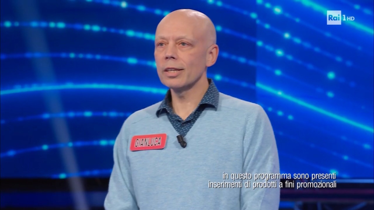 Gianluca da Venezia in gara a “L’Eredità”: il racconto del suo matrimonio in Cina sorprende tutti