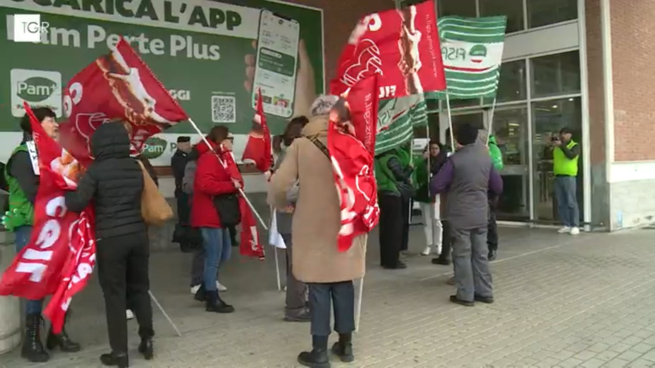 Trasferimento dipendenti dopo chiusura Pam in Corso del Popolo a Mestre: presidio di protesta