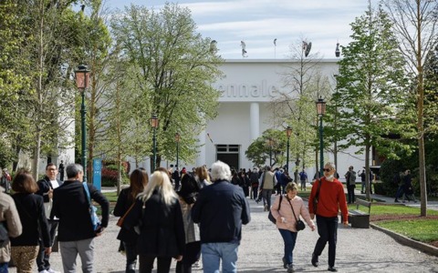 Alla Biennale d’Arte di Venezia 2026 saranno presenti anche i padiglioni di Russia, Israele e Iran