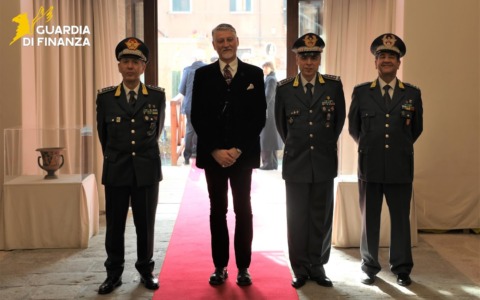 Il Ministro Giuli visita Palazzo Corner-Moncenigo: focus su storia e valorizzazione del palazzo
