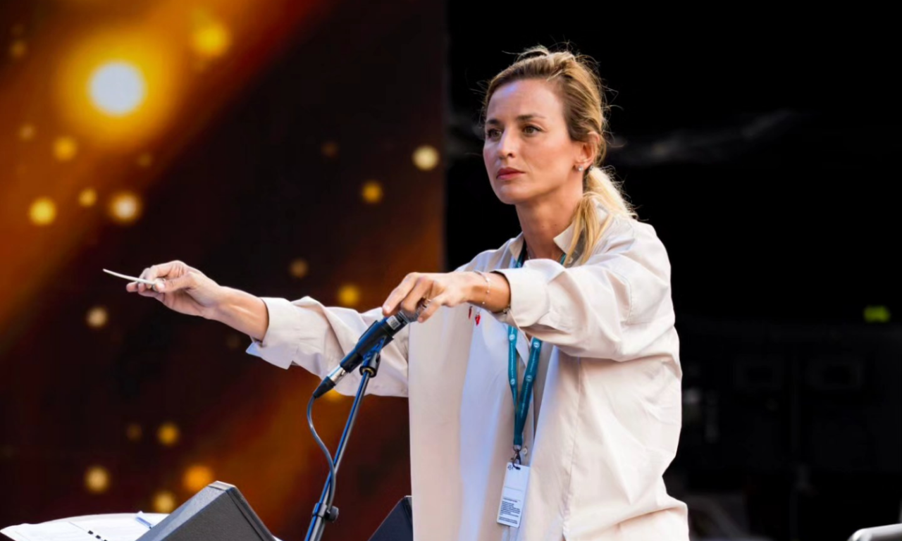 Inciampo di Beatrice Venezi, licenziata in tronco dal Teatro La Fenice di Venezia